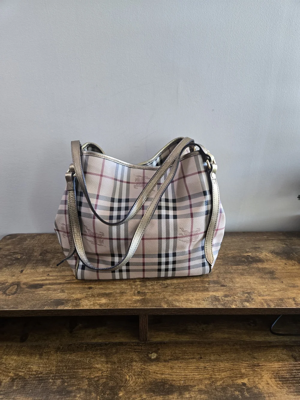 Burberry pre owned